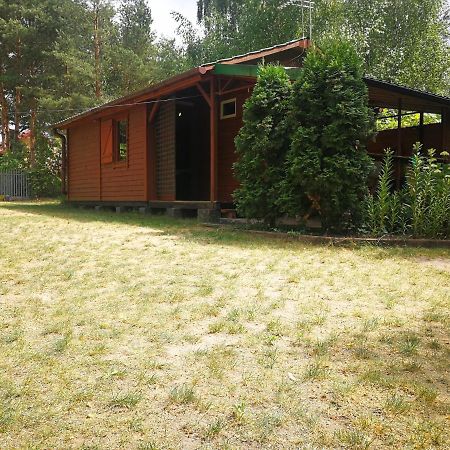 Domki Na Jeziorem Wilczynskim: Lakeside Cottages with A/C Zygmuntowo  Exterior photo